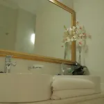 Apartment Piramides
