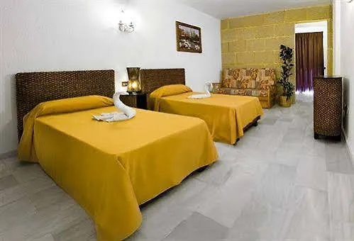 Piramides Daire Costa Adeje