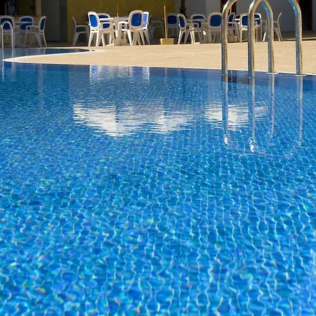 Apartment Piramides *